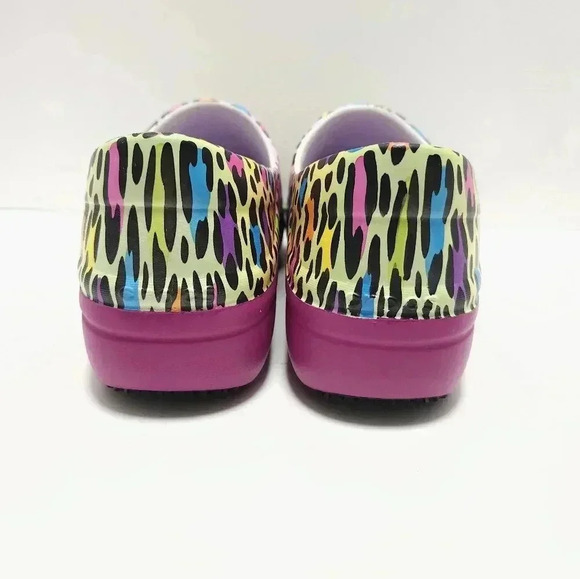 CROCS Lisa Frank Neria Womens Clogs Size 8 Multi Colored Cheetah Print - Picture 5 of 8